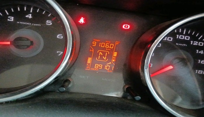 2015 Mahindra TUV300 T8 AMT, Diesel, Automatic, 89,101 km, interior