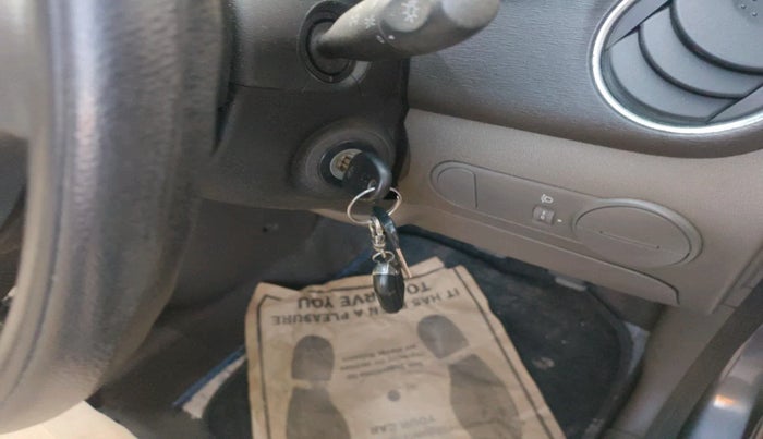 2013 Hyundai i10 MAGNA 1.2, Petrol, Manual, 38,802 km, interior