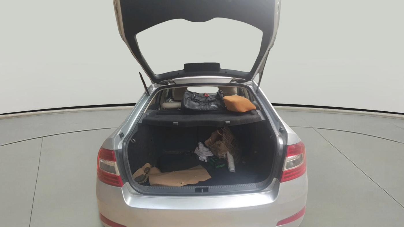 2013 Skoda Octavia ELEGANCE 1.8 TSI AT, Petrol, Automatic, 84,804 km, exterior
