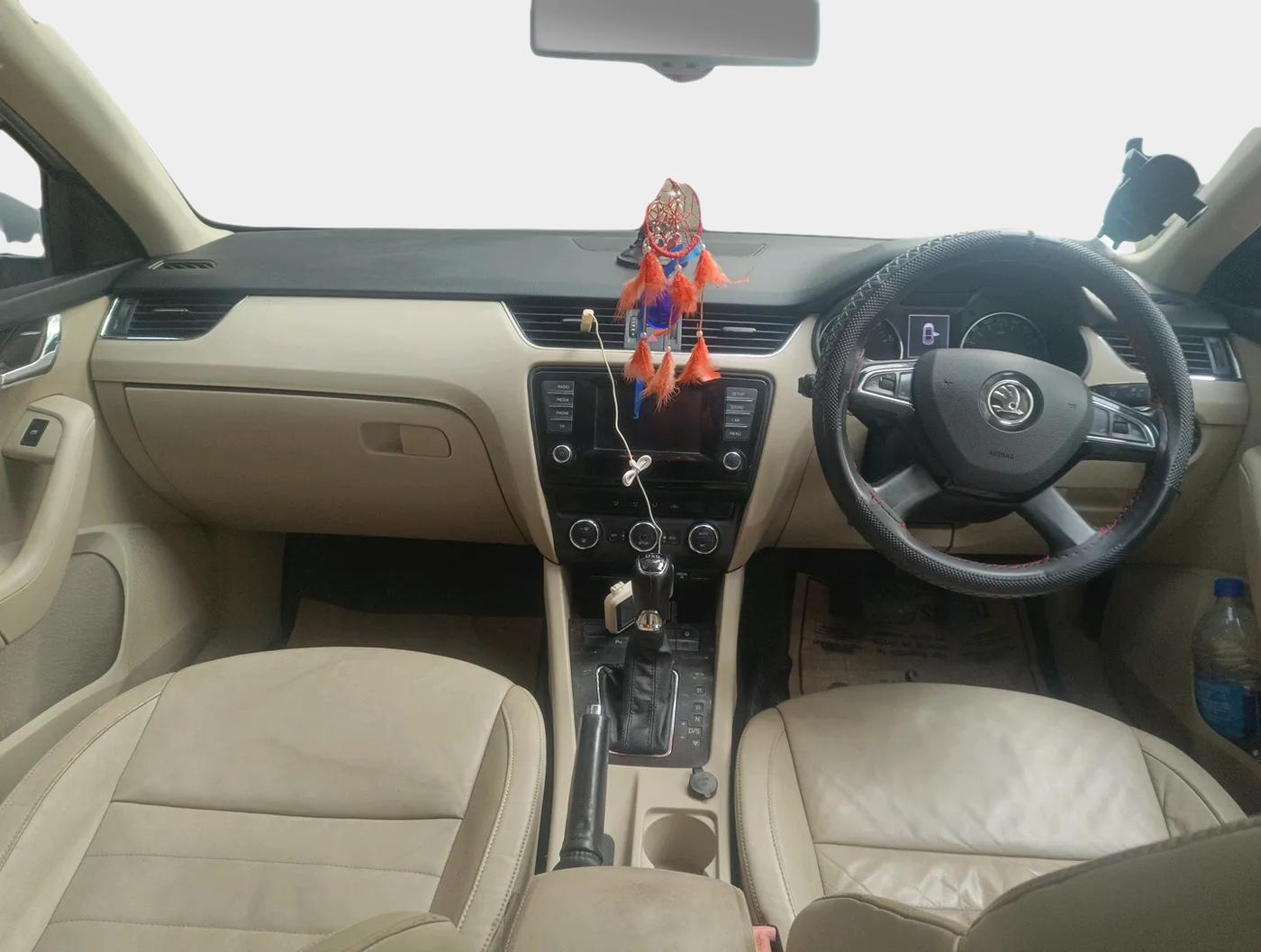 2013 Skoda Octavia ELEGANCE 1.8 TSI AT, Petrol, Automatic, 84,804 km, interior