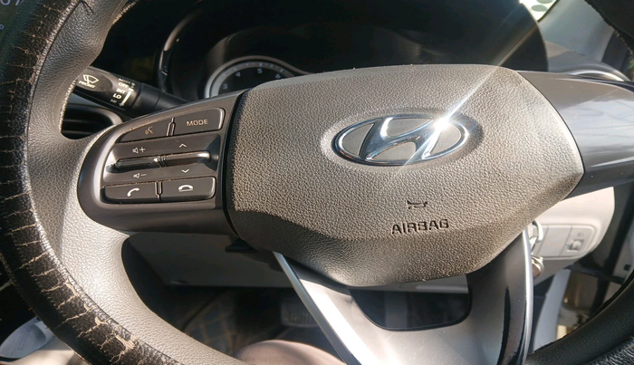 2022 Hyundai GRAND I10 NIOS SPORTZ AMT 1.2 KAPPA VTVT, Petrol, Automatic, 31,594 km, interior