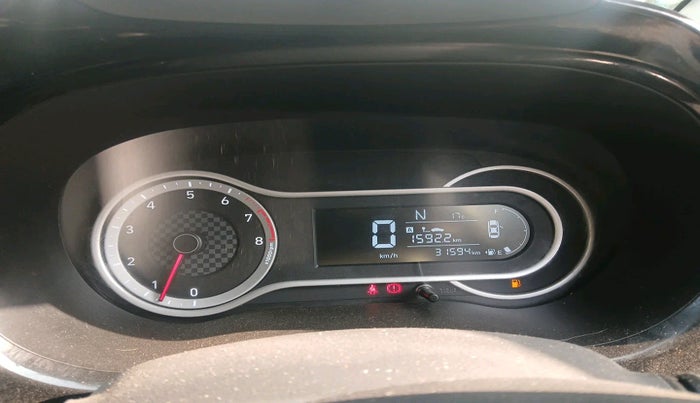 2022 Hyundai GRAND I10 NIOS SPORTZ AMT 1.2 KAPPA VTVT, Petrol, Automatic, 31,594 km, interior