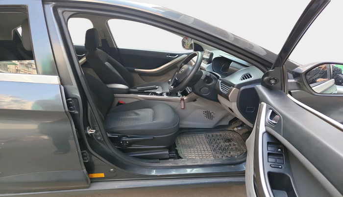 2018 Tata NEXON XZ PLUS PETROL, Petrol, Manual, 38,585 km, interior