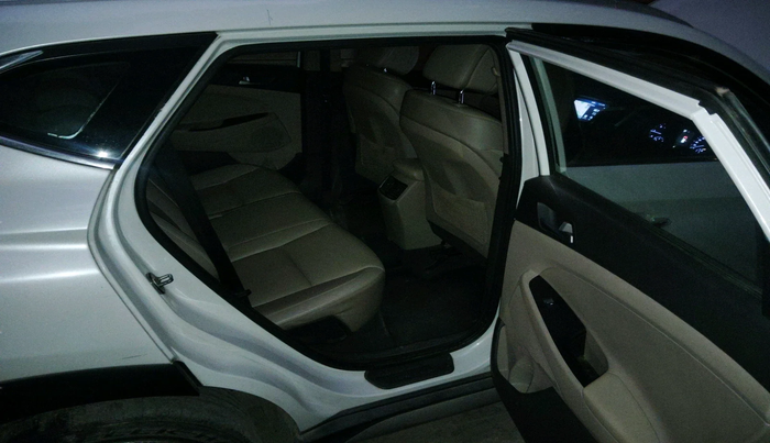 2017 Hyundai Tucson GLS 2WD AT DIESEL, Diesel, Automatic, 1,11,885 km, interior