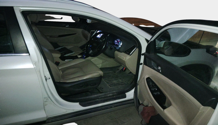 2017 Hyundai Tucson GLS 2WD AT DIESEL, Diesel, Automatic, 1,11,885 km, interior