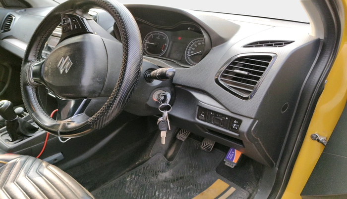 2016 Maruti Vitara Brezza ZDI, Diesel, Manual, 1,06,452 km, interior