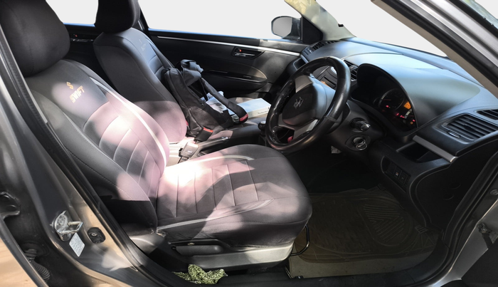 2013 Maruti Swift VXI, Petrol, Manual, 1,12,505 km, interior