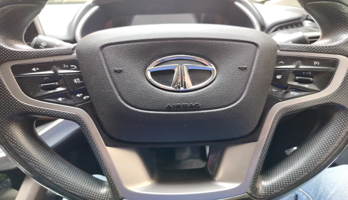 2019 Tata Harrier XZ 2.0L, Diesel, Manual, 1,33,977 km, interior
