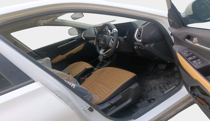 2025 KIA SONET 	 HTX 1.0 TURBO DCT, Petrol, Automatic, 4,493 km, interior