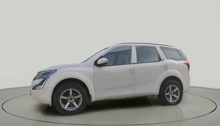 2019 Mahindra XUV500 W5, Diesel, Manual, 97,306 km, exterior