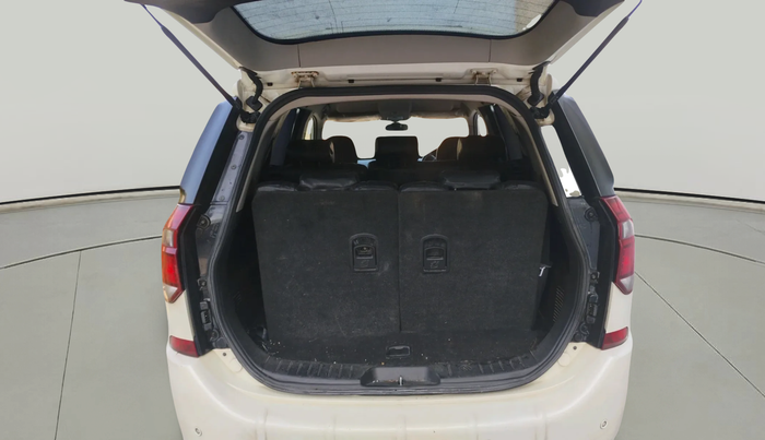 2019 Mahindra XUV500 W5, Diesel, Manual, 97,306 km, exterior