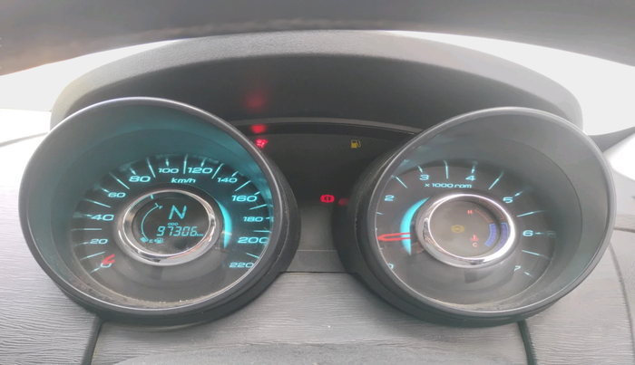 2019 Mahindra XUV500 W5, Diesel, Manual, 97,306 km, interior