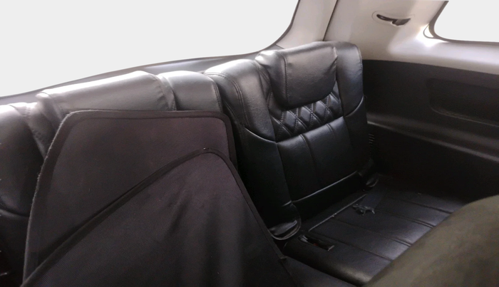 2019 Mahindra XUV500 W5, Diesel, Manual, 97,306 km, interior