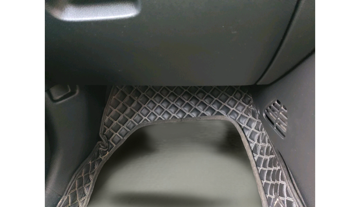 2023 KIA SONET HTK PLUS 1.0 IMT, Petrol, Manual, 32,190 km, interior