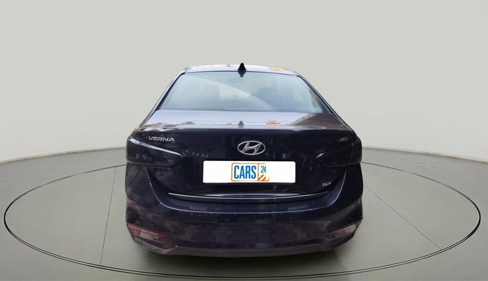 2018 Hyundai Verna 1.6 SX (O) CRDI MT, Diesel, Manual, 1,18,483 km, exterior