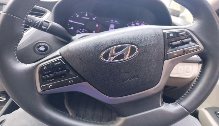 2018 Hyundai Verna 1.6 SX (O) CRDI MT, Diesel, Manual, 1,18,483 km, interior