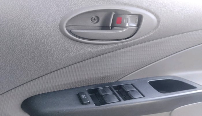 2011 Toyota Etios G, Petrol, Manual, 64,480 km, interior