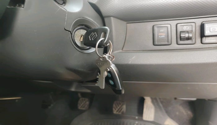 2011 Maruti Ritz LXI, Petrol, Manual, 1,16,316 km, interior