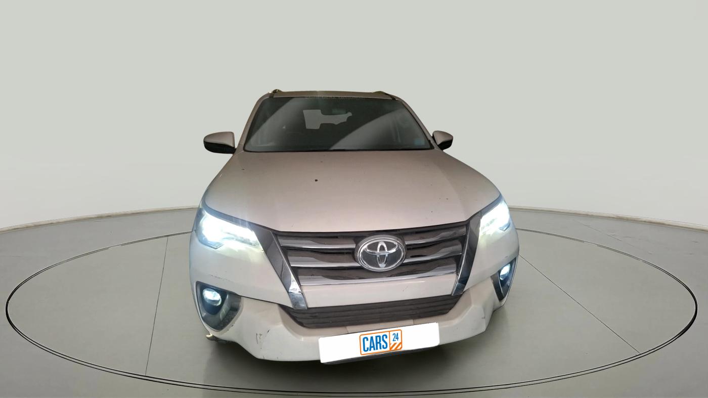 2017 Toyota Fortuner 2.8 4X2 AT, Diesel, Automatic, 61,371 km, exterior