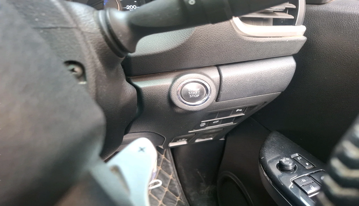 2017 Toyota Fortuner 2.8 4X2 AT, Diesel, Automatic, 61,371 km, interior