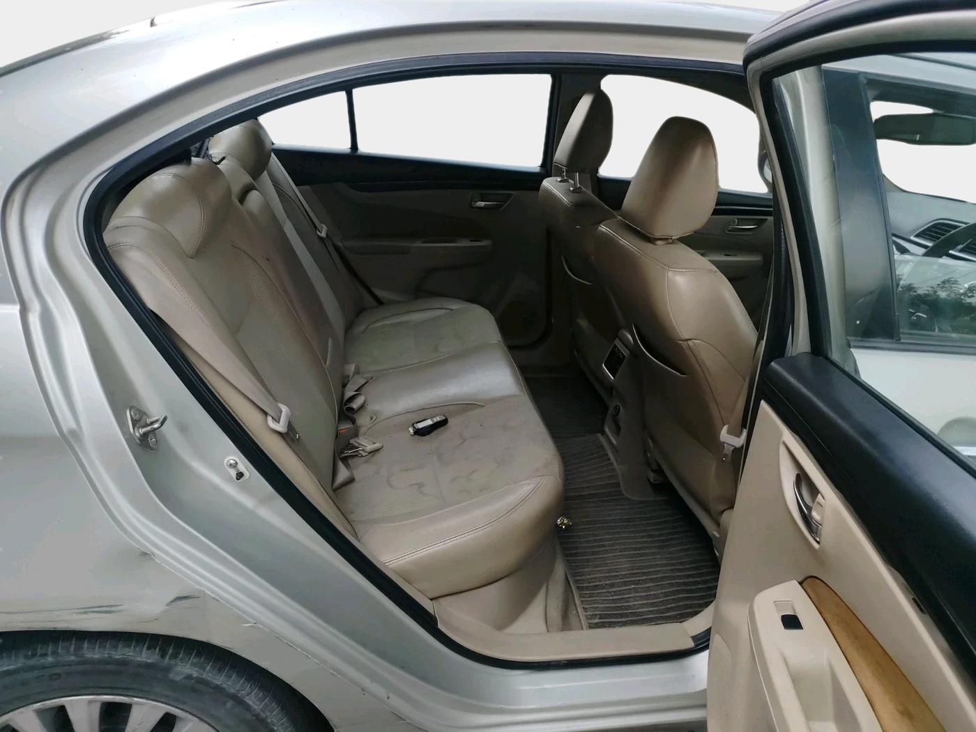 2016 Maruti Ciaz ZDI SHVS, Diesel, Manual, 1,59,350 km, interior