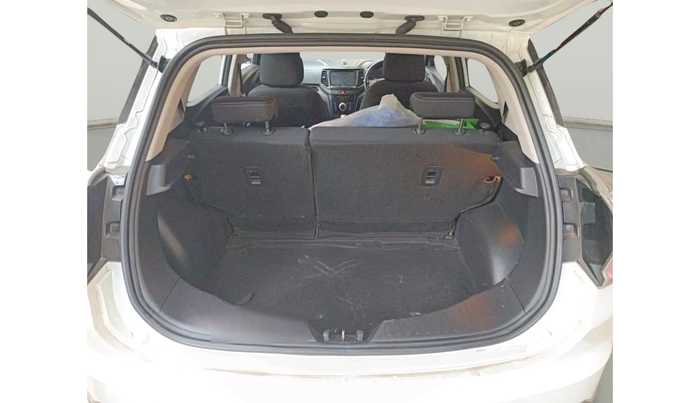 2023 Mahindra XUV400 EC 3.3 KW, Electric, Automatic, 42,140 km, exterior