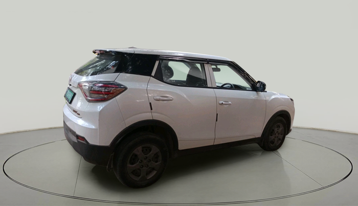 2023 Mahindra XUV400 EC 3.3 KW, Electric, Automatic, 42,140 km, exterior