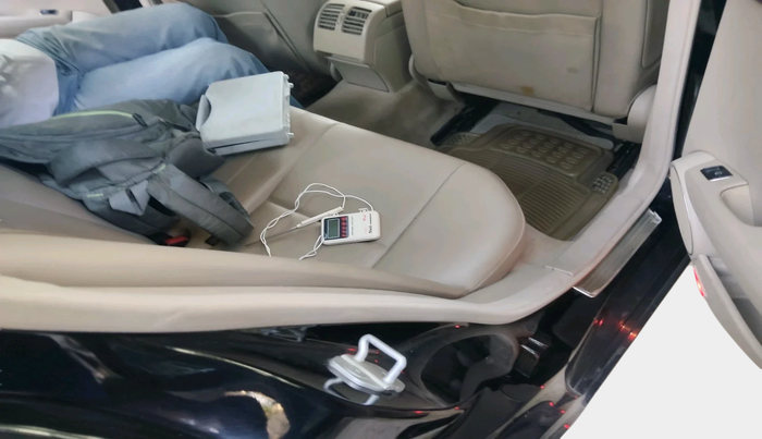 2011 Mercedes Benz C Class 200 CGI AT CLASSIC, Petrol, Automatic, 72,329 km, interior