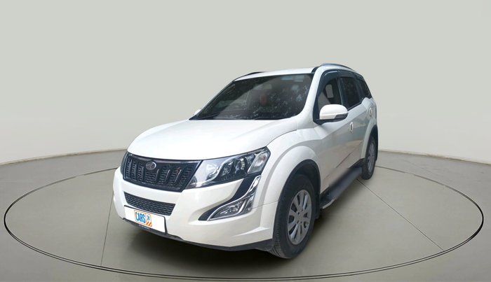 2016 Mahindra XUV500 W10 AT, Diesel, Automatic, 83,388 km, exterior