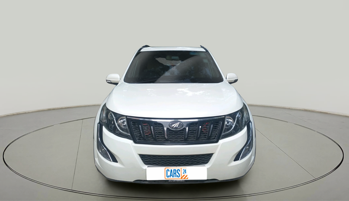 2016 Mahindra XUV500 W10 AT, Diesel, Automatic, 83,388 km, exterior