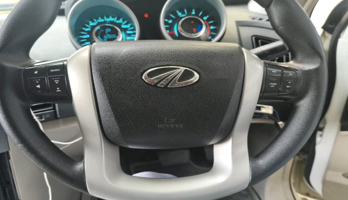 2016 Mahindra XUV500 W10 AT, Diesel, Automatic, 83,388 km, interior