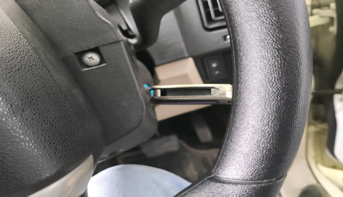 2016 Mahindra XUV500 W10 AT, Diesel, Automatic, 83,388 km, interior