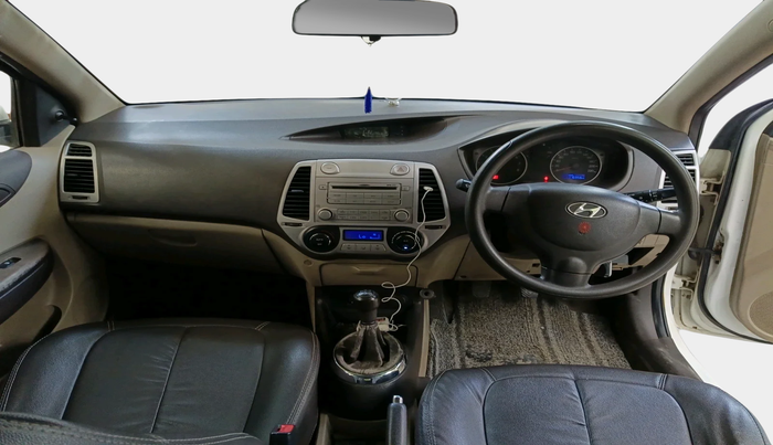 2011 Hyundai i20 MAGNA 1.2, Petrol, Manual, 1,16,956 km, interior