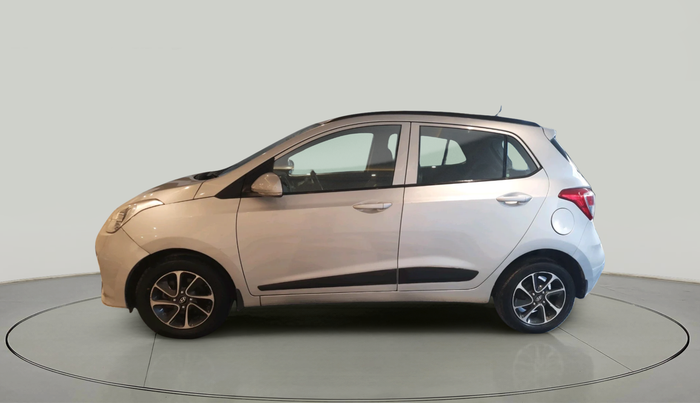 2017 Hyundai Grand i10 SPORTZ (O) AT 1.2 KAPPA VTVT, Petrol, Automatic, 84,353 km, exterior