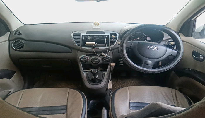 2010 Hyundai i10 MAGNA 1.1, Petrol, Manual, 33,753 km, interior