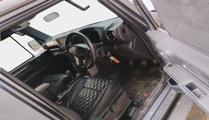 2023 Mahindra Thar LX D HT 2WD MT, Diesel, Manual, 14,186 km, interior