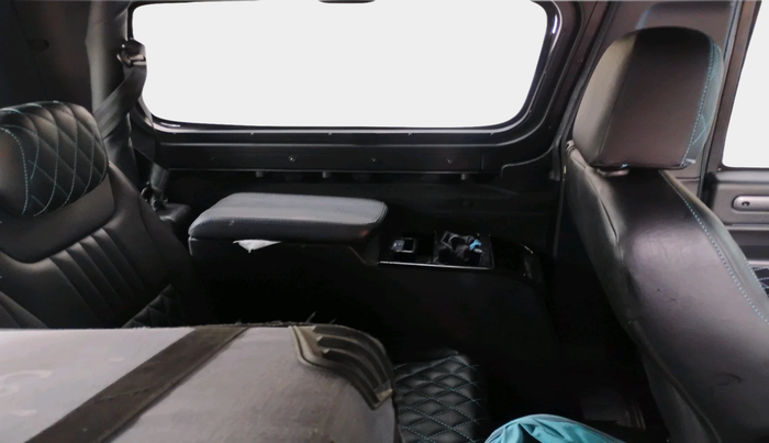 2023 Mahindra Thar LX D HT 2WD MT, Diesel, Manual, 14,186 km, interior