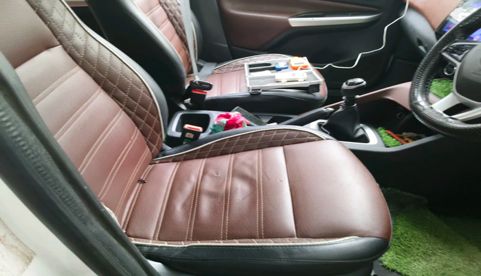 2022 Nissan MAGNITE XL, Petrol, Manual, 59,597 km, interior