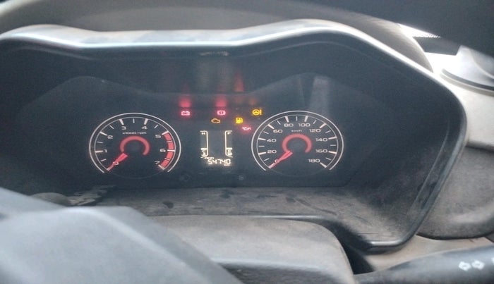2017 Mahindra Kuv100 K2 6 STR, Petrol, Manual, 54,740 km, interior