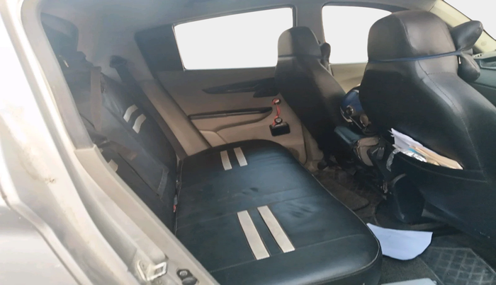 2017 Mahindra Kuv100 K2 6 STR, Petrol, Manual, 54,740 km, interior