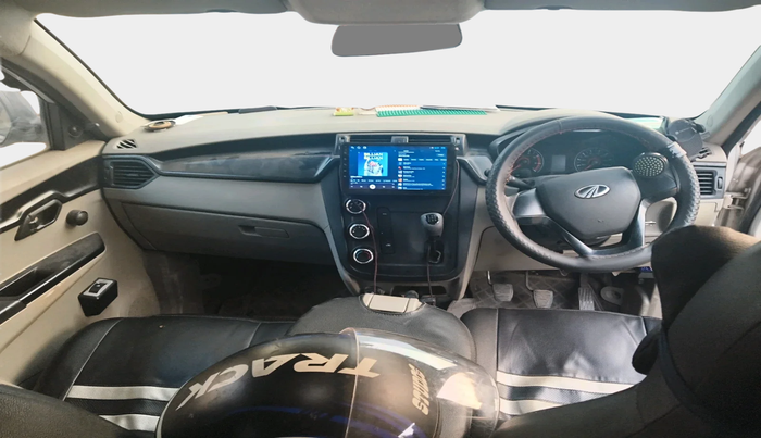 2017 Mahindra Kuv100 K2 6 STR, Petrol, Manual, 54,740 km, interior