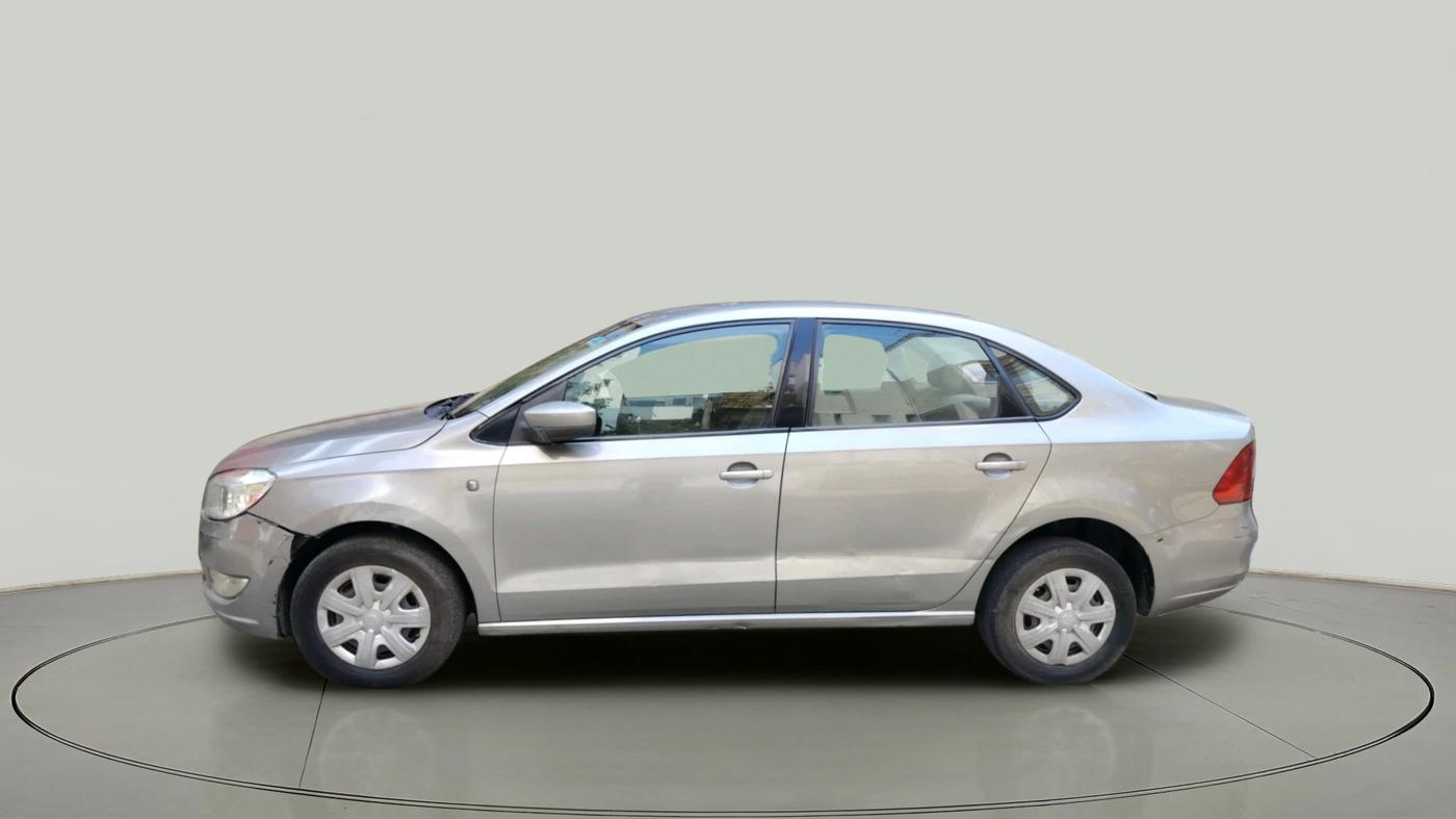 2013 Skoda Rapid ACTIVE 1.6 MPI MT PLUS, Petrol, Manual, 1,03,033 km, exterior