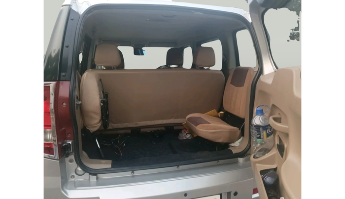 2016 Mahindra TUV300 T8, Diesel, Manual, 90,059 km, exterior