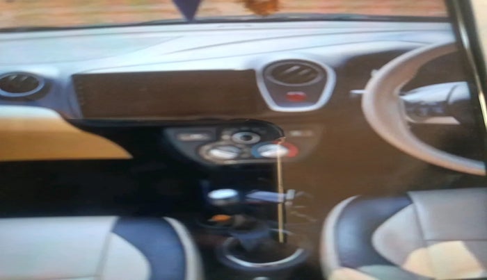 2015 Honda Mobilio 1.5L I-VTEC S, Petrol, Manual, 1,53,610 km, interior