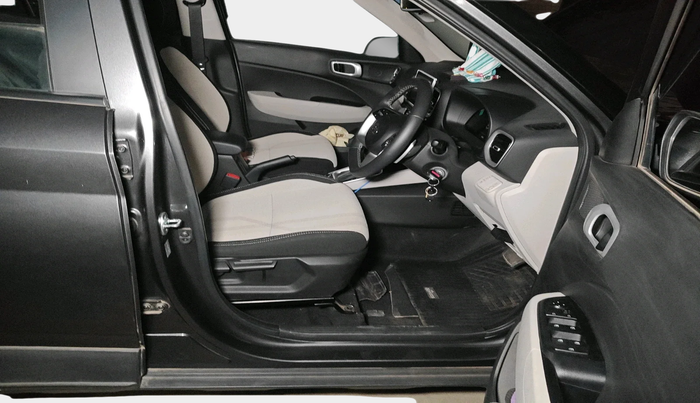 2025 Hyundai VENUE S (O) 1.0 Turbo Petrol DCT, Petrol, Automatic, 3,838 km, interior