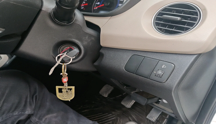 2015 Hyundai Grand i10 MAGNA 1.2 KAPPA VTVT, Petrol, Manual, 26,759 km, interior