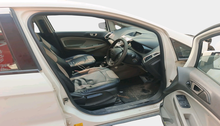 2015 Ford Ecosport TREND 1.5L DIESEL, Diesel, Manual, 1,15,361 km, interior