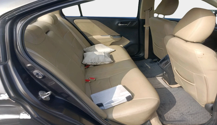 2014 Honda City 1.5L I-VTEC V MT, Petrol, Manual, 1,24,648 km, interior