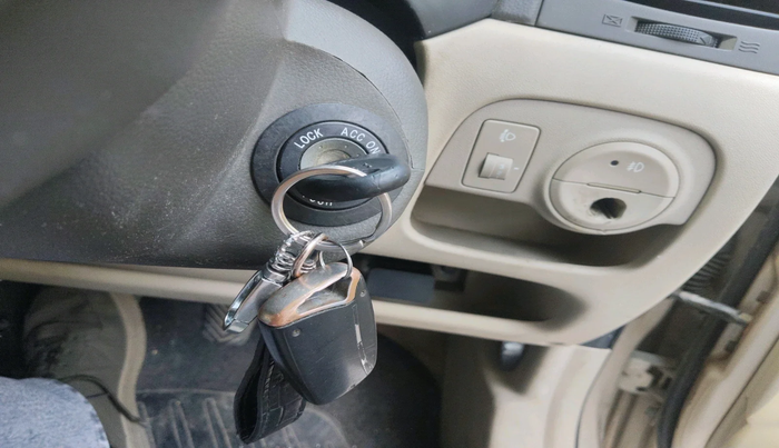 2011 Hyundai Verna TRANSFORM 1.6 VTVT, Petrol, Manual, 84,491 km, interior