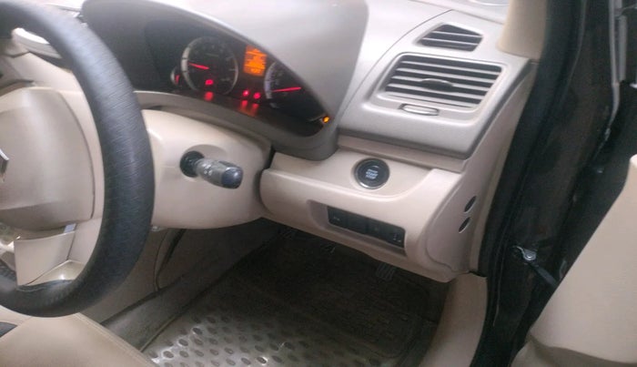 2016 Maruti Ertiga ZXI+, Petrol, Manual, 68,224 km, interior